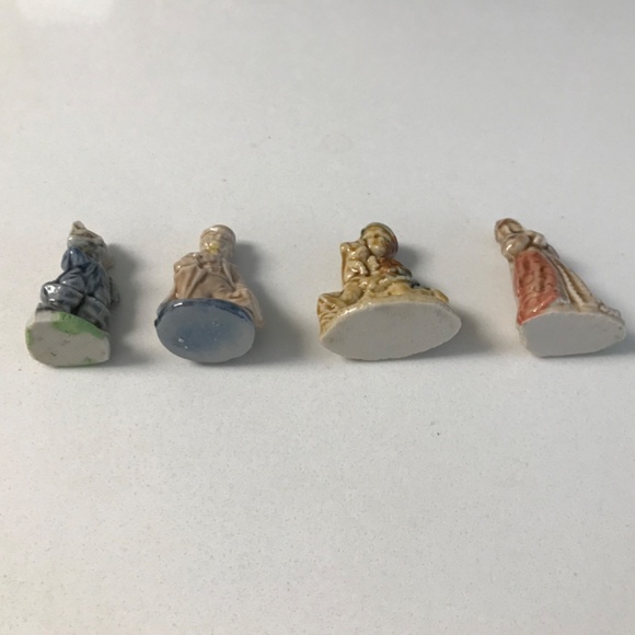 Vintage Wade Whimsies Nursery Rhymes Lot of 4 Red Rose Tea Figurines 1971 - Picture 4 of 5